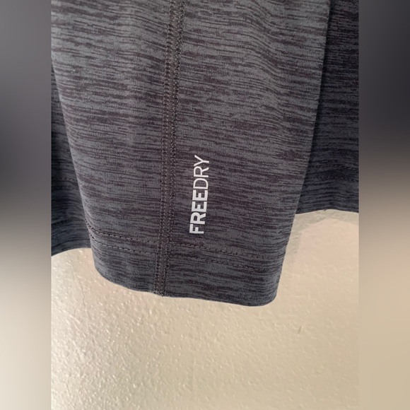 Free dry 1/4 zip - Picture 3 of 3